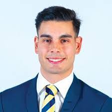 Caitlin Braddock's Instagram, Twitter & Facebook