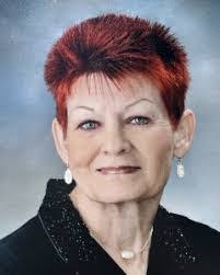 Carrie Woolsey's Instagram, Twitter & Facebook