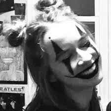 Kassie King (@kassieking15)