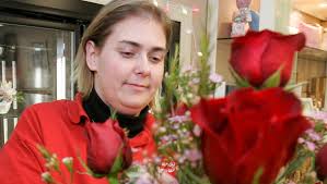 On the decline: Shoppers spending in growing cities, towns