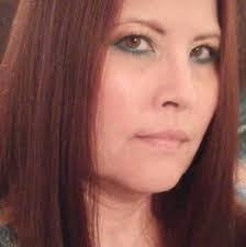 Lorie Burns's Instagram, Twitter & Facebook