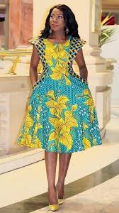 Cependant, pour un mélange parfait sans aucune vulgarité, demandez conseil à votre couturier. Pin By Ella Josiane Kouaho On Wax Wax Wax Latest African Fashion Dresses African Print Fashion Dresses African Attire Dresses