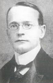 List of organisms named after famous people (born 1800–1899)