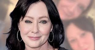 This is a subreddit dedicated to actress shannen doherty, best known from the tv series charmed. Beverly Hills 90210 Star Shannen Doherty Ich Liebe Dich So Sehr Ruhrender Schnappschuss Mit Ihrer Schonen Mama Bunte De