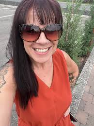 Single mom's love and struggles with back pain