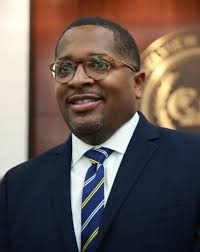 DIRECTORY & COMMUNITY GUIDE