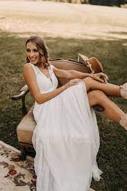 Check spelling or type a new query. Western Hochzeit Moderne Country Inspiration Mit 5 Brautoutfits