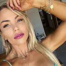 Lauren Drain's Instagram, Twitter & Facebook