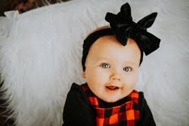 Miss Annie brought her crew to celebrate her half birthday! How sweet is  the Heal family? And did you peep pretty little Annie's thighs? ♥