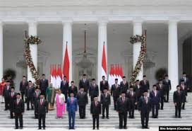 Download lowöngan krj toko agen sembako harapan indah dua bekasi jawa barat indönesia / download lowongan kerja agen sembako harapan indah bekasi. Lawan Politik Dalam Kabinet Jokowi Upaya Menghadirkan Rekonsiliasi Dan Stabilitas