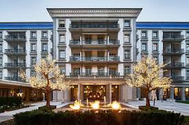 Des échanges, des conférences, des ateliers enrichissant. Aux Sources Du Bien Etre Au Grand Resort Bad Ragaz Forbes France