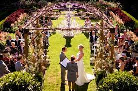 Ceremony And Reception Location Hatley Castle Victoria Bc Vancouver Island Wedding Venue Cake Meade Design Gr Hatley Castle Vancouver Wedding Island Weddings