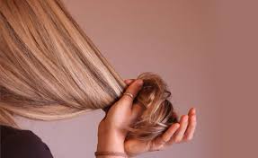 The key is to use something that will allow you to segregate slices of the hair that have been treated with a tinting or bleaching agent. What Is Hair Meche In Hairdressing Salons Direct