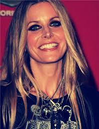 Dawn Thelen's Instagram, Twitter & Facebook