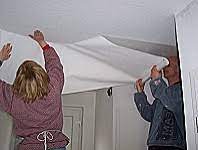 So verhindern sie, dass später unregelmäßige schatten zu sehen sind. Decken Tapezieren Decke Mit Rauhfaser Tapezieren Die Heimwerkerseite De