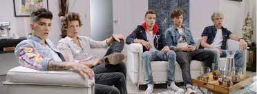Best song ever dethroned we can't stop from miley cyrus, who knocked off justin bieber's beauty and the beat in june. One Direction Has The Best Song Ever Outinperth Lgbtqia News And Culture Outinperth Lgbtqia News And Culture