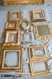 Vintage Frames Spray Painted White For Gallery Wall Mit Bildern Alte Rahmen Galeriewand Wohnaccessoires