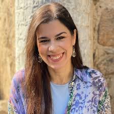 Damaris Cuadrado's Instagram, Twitter & Facebook