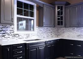 My thoughts and ideas are pretty scattered, but hopefully i can get them all narrowed down to one great idea for my kitchen. Metal Backsplash Tile Modern Look Stainless Steel Backsplash Com Trendy Kitchen Backsplash Trendy Kitchen Tile Backsplash With Dark Cabinets