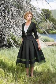 Mothwurf Shop Wien Trachtenbibel Dirndl Trachten Trachten Outfit Damen Frauen Im Dirndl