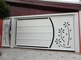 Modelo De Portoes 50 Opcoes Incriveis Para A Sua Casa Portao Basculante Portoes De Garagem Basculante Design De Portao De Ferro