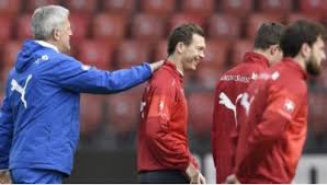Die ukraine habe die uefa darüber informiert, dass sie innerhalb von 24 stunden keine einsatzfähige mannschaft stellen kann. Ljiljana Petkovic Meet Wife Of Vladimir Petkovic Vergewiki