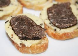 La Cuisine De Bernard Les Croutons Au Beurre De Truffe Noire Recette A Base De Truffe Truffe La Cuisine De Bernard