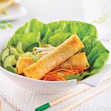 Ouvrir délicatement le paquet de feuilles de riz, c'est fragile! En Etapes Des Rouleaux Imperiaux Comme Au Resto 5 Ingredients 15 Minutes