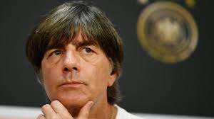 See more of joachim löw on facebook. Nationalmannschaft Jogi Low Im Interview Debatte Um Stilfrage Hat Uberrascht Augsburger Allgemeine