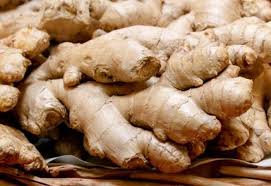 When you first think of ginger, you probably think of gingerbread cookies, or ginger ale. How To Use Ginger For Your Thinning Edges Naturallycurly Com