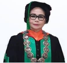 Menjelajah dan menyusuri segenap dimensi uitm puncak alam khususnya kompleks alam bina menuju ke kolej angsana (penghujung benua uitm) eh benua? Sambutan Rektor Universitas Negeri Manado