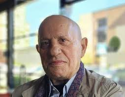 PERËNDESHA BASTET NË TRAJTË MACEJE