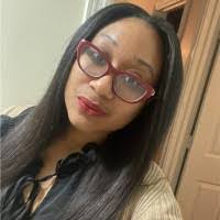 Denise Granderson's Instagram, Twitter & Facebook