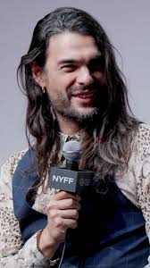 Following its #Cannes2025 premiere, Michael Angelo Covino's SPLITSVILLE,  starring Dakota Johnson, Adria Arjona, Kyle Marvin, Nicholas Braun, David  Castañeda, O-T Fagbenle, Simon Webster, Charlie Gillespie, and Covino, will  open in theaters August