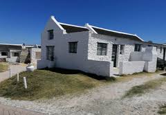 Struisbaai park is situated approximately 4.5km from the southernmost tip of africa. Struisbaai Holiday Cottages And Chalets