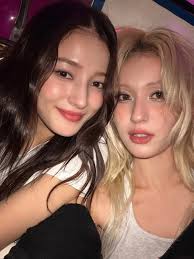 광고 촉촉 광택 너무 이쁘다..💖 #플린 #Flynn #다이브워터틴트 • • • • • #Kpop #Idol  #NancyJewelMcDonie #Nancy #MOMOLAND #Merries #Reels #InstagramReels  #ViralReel #TrendingReel #KpopDance #Birthday #NancyMcdonie #KpopLove  #NancyMoments #ReelsInstagram ...