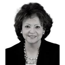 Janet Hill's Instagram, Twitter & Facebook