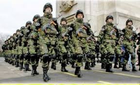 Printre altele noua lege va da încă 5 ani la vârsta de pensionare a militarilor, care vor ieşi la pensie (dacă vor mai apuca) , la 60 de ani. Varsta De Pensionare Pentru Militari È™i PoliÈ›iÈ™ti RidicatÄƒ La 63 De Ani Potrivit Unui Proiect De Lege Ziarul Unirea