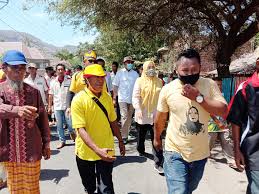 Massa Pendukung Paslon Desa Nangawera - Kaliwali's Bima Di Jalan!