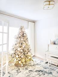 A christmas tree collar is a great alternative to a christmas tree skirt, especially if you have pets or small children! Christmas Archives White Lane Decor