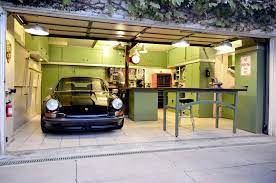 Form und funktion in perfekter harmonie. Modernes Garagen Design Fur Minimalistisches Haus Home Dekoration Ideas Garage Design Interior Garage Interior Garage Design