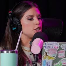 Jackie Reiter's Instagram, Twitter & Facebook