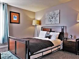 Offering luxury studio, 1, 2 and 3 bedroom apartments in longmont, co. Cheyenne Crossing Apartments In Colorado Springs Co 80906 Market Apartments