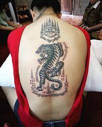 Dimonds Tattoo No Limits No Rules No Fear Tiger And Yantra Thai Traditional Tattoo By Ajarn Https Buy Sak Yant Tattoo Thai Tattoo Traditional Tattoo