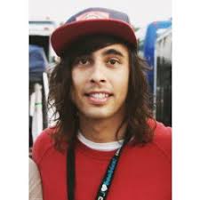 Vic Fuentes Has A Daughter
