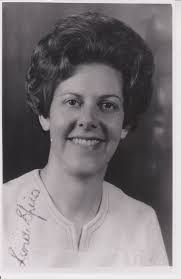 Inperking lei tot nuwe bundel vir Lina Spies