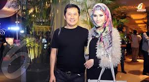 20 desain baju muslim zaskia adya mecca terbaik dan terbaru menu lanjut ke konten. Hamil Zaskia Adya Mecca Desain Pakaian Mudah Menyusui Showbiz Liputan6 Com