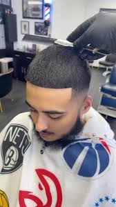 Razor over comb action… ⚡️, #barber #razorwork #chicago #orlandpark  #rustysbstudio