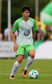 Midfielder, elvis #rexhbecaj will join the club should he pass his medical on a loan deal until 2021 from vfl wolfsburg. Bundesliga Fanatic On Twitter Torrrr Wolfsburg Elvis Rexhbecaj Scores His 1st Bundesliga Goal To Level For Wolfsburg The 21 Y O Has Been With Vflwolfsburg En Since Joining As A Youth In 2010