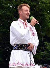 Profesorul de flaut şi muzică de cameră. Tragedie In Lumea Muzicii RomaneÈ™ti Un Artist De MuzicÄƒ PopularÄƒ A Murit DupÄƒ O BoalÄƒ Grea